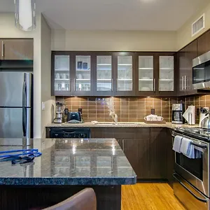 Abode - Downtown Madison Ave Appartamento